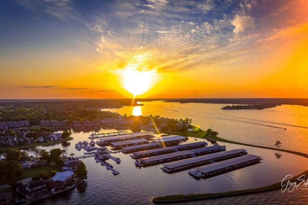מונטגומרי Lakeside Daze! מראה חיצוני תמונה